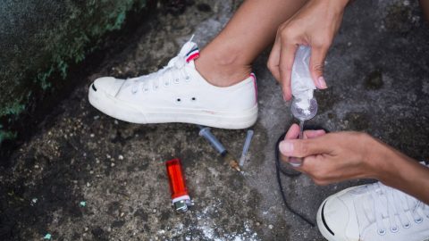 A végén már napi ötvenszer ment vécére – ketamin-függőségéről beszélt a 25 éves nő