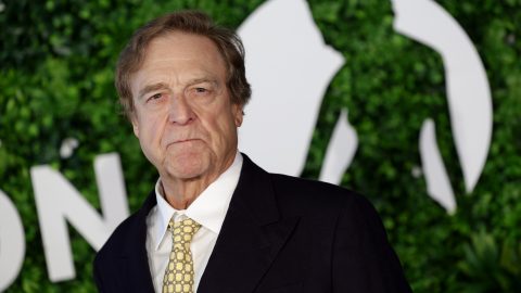John Goodman sérülése miatt átmenetileg leállították Tom Cruise-zal közös filmje forgatását