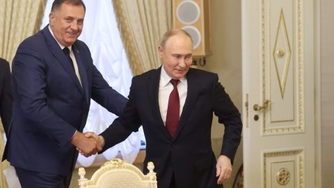 Putyin kifejezte szolidaritását a börtönbüntetésre ítélt Milorad Dodik felé