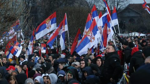 Tegnap még tagadta, mára beismerte a szerb belügyminiszter, hogy tényleg van hangágyújuk