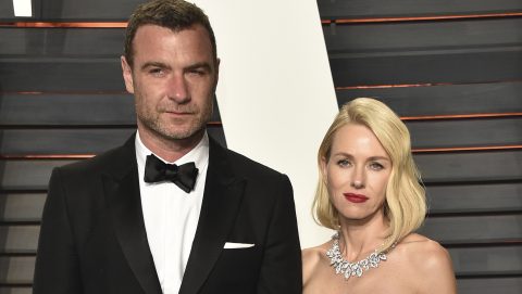 Újabb celebgyerek állt modellnek: Naomi Watts és Liev Schreiber lánya párizsi kifutón debütált