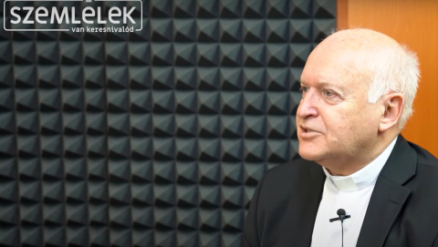 Német László bíboros: Lehet, hogy a katolikus egyháznak jobban ki kellene állni a migránsokért, az LMBTQ-jogokért