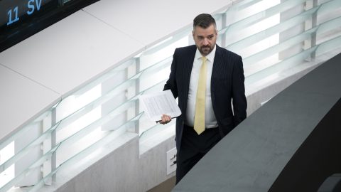 USAID-kormánybiztos: Ezen az oldalon is le kell vágnunk a korrupciós csápokat