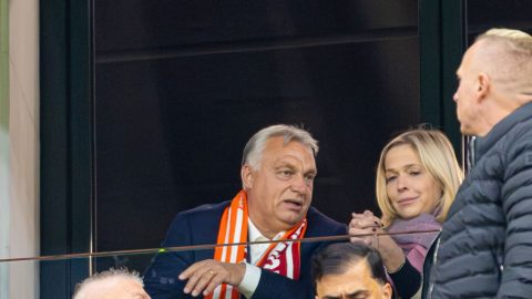Orbán Viktor szokta nézni a TrollFocit, és szereti hallgatni a „csontzenét”