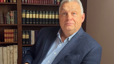Labancozásával mozgósítják a fideszeseket, hogy szombaton esőben is menjenek Orbán-beszédet hallgatni