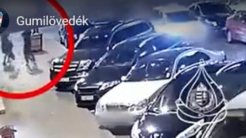 Gumilövedékes fegyverrel lőtt egy 18 éves fiúra taxiból egy férfi Budapesten, mert az kikezdett a barátnőjével – videó