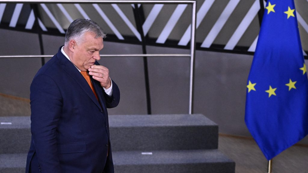 Kedves Donald, ne reménykedj! – üzente Orbán Tusknak