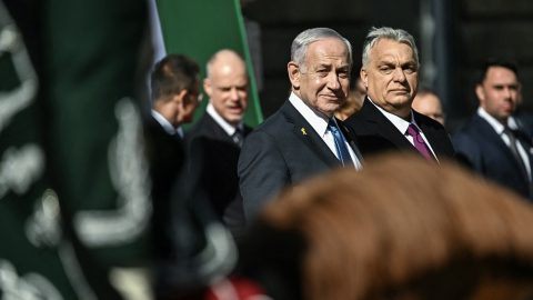 Orbán Viktor a Budai Várban fogadta Benjamin Netanjahut, jelenleg tárgyalnak
