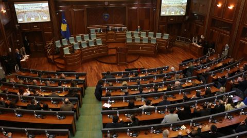 Csak nem sikerült házelnököt választani Koszovóban