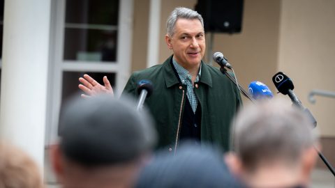 Lázár: Vitézy úrnak az a baja, hogy nem lesz Pride; Vitézy: Miniszter úr, annyira ócska válasz lett ez, hogy az még Önhöz is méltatlan