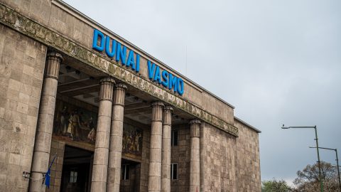 Bejelentették a csoportos létszámleépítést a vasműnél, 2600 dolgozó lehet érintett