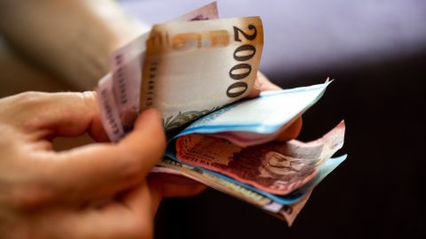 410 forint az euró