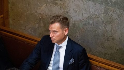 HVG: Tiborcz István biznisze lehet a vonatpótlás is