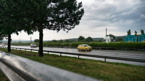 450 ezer forintos büntetést kellett fizetnie egy autósnak, miután elgépelte rendszámát az autópálya-matrica megvásárlásakor