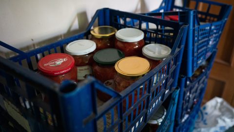 Így hasznosíthatjuk újra a befőttesüvegeket, amíg nem vihetjük őket a MOHU automatáiba