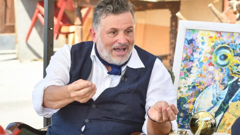 Galambos Lajos: Megkeresett egy nemzetközi televíziótársaság, és csak azt kérték, hogy nyissam ki a pofámat