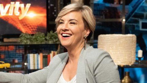 Ábel Anita: Elmehetek és csecsemőfejet rakathatok az arcomra, de az önbecsapás