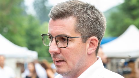 Kocsis Máté petíciót indít, hogy az “árulók tűnjenek el a közéletből”