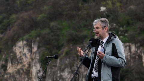 Hadházy: Szívesen vállalom a börtönbüntetés kockázatát, ha elég sokan eljönnek