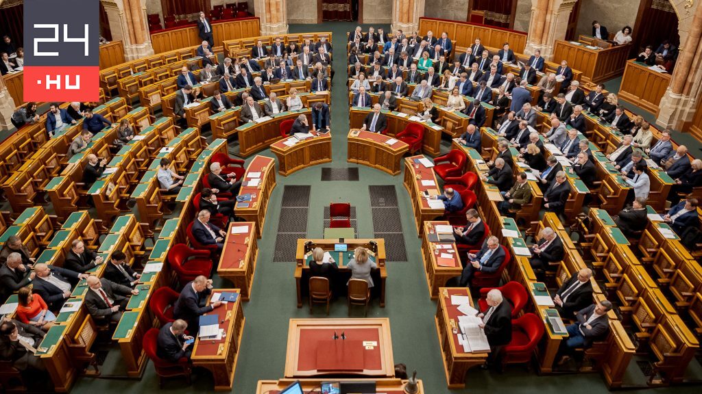 Megszavazta a parlament az EP-képviselők vagyonnyilatkozat-tételéről szóló törvénymódosítást
