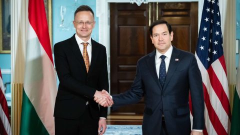 Telex: a Fehér Ház megcáfolta Szijjártó Péter állításait