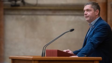 Mészáros bankja szakíthatna a Matolcsyék idején vett lengyel cégből, ha az alapítvány nem tud fizetni?