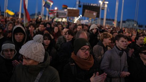 A tömeg jelentős része elindult haza