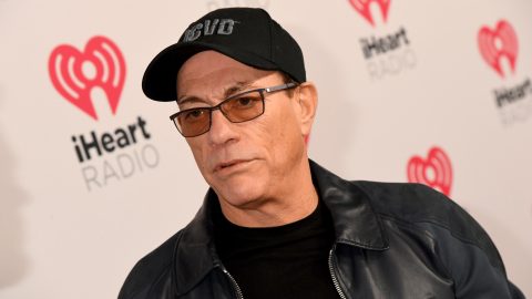 Jean-Claude Van Damme szerint nem igaz, hogy öt román nőt küldtek neki ajándékba, ő pedig közösült is velük