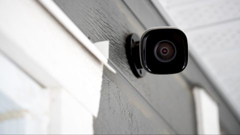 Rejtett kamerákkal leplezte le hűtlen férjét a kínai nő, beperelte a szerető