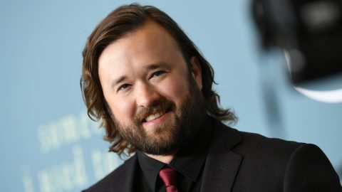 Nyilvános részegségen és tiltott anyag birtoklásán kapták Haley Joel Osmentet