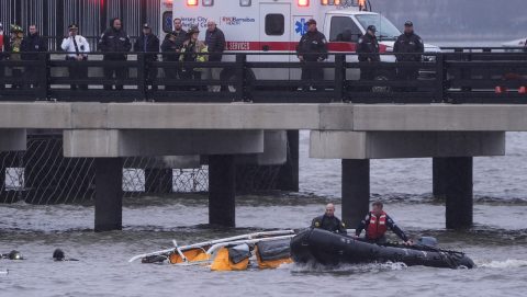 A folyóba zuhant egy helikopter New Yorkban, mind a hat utas meghalt – Videó