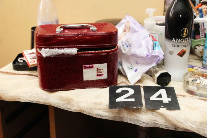 Elvesztette a szüleit, elvették tőle a gyermekeit, majd hónapokig bezárva tartották és pokollá tették az életét 1
