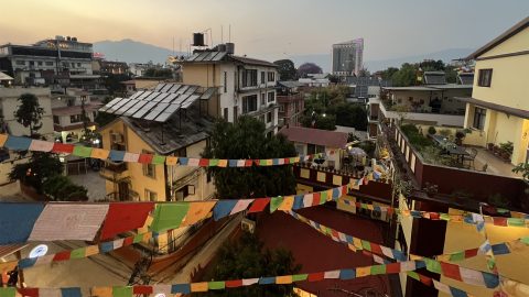 Nem csak az Everest és a milliós hegymászóengedélyek országa: mennyiből lehet eljutni Nepálba?