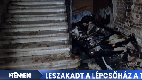Leszakadt egy társasház lépcsője Budapesten