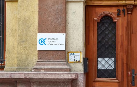 11 milliárd forintnyi műhiba-kártérítés lóg a kórházak fej felett