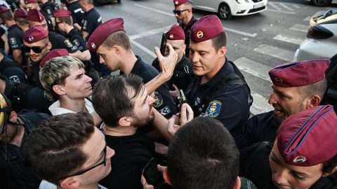 Bekerítik az ülve tünetőket