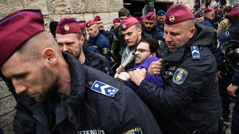 Bedő: Az ellenállás ki fog tartani a következő egy évben