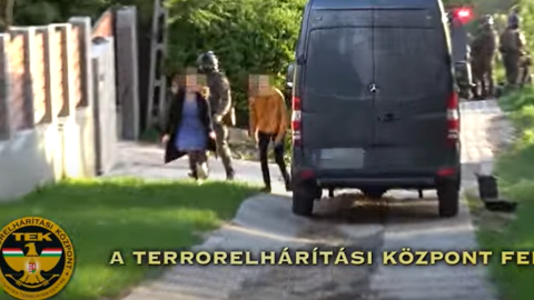 Megindokolta a rendőrség, miért mentek be a TEK emberei a törökbálinti drogkereskedő szomszédjának házába is