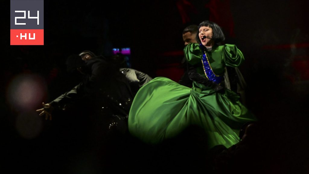 Kétmillió ember előtt lépett fel a Copacabanán Lady Gaga