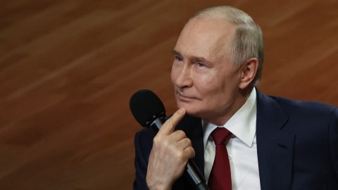 Érzelmi túlfűtöttségnek tudja be a Kreml, hogy Trump őrültnek hívta Putyint