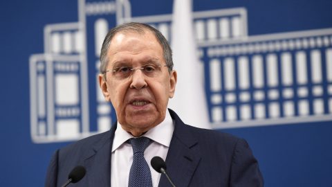 Lavrov: A tűzszünet célja az ukrán hadsereg újrafelfegyverkezése