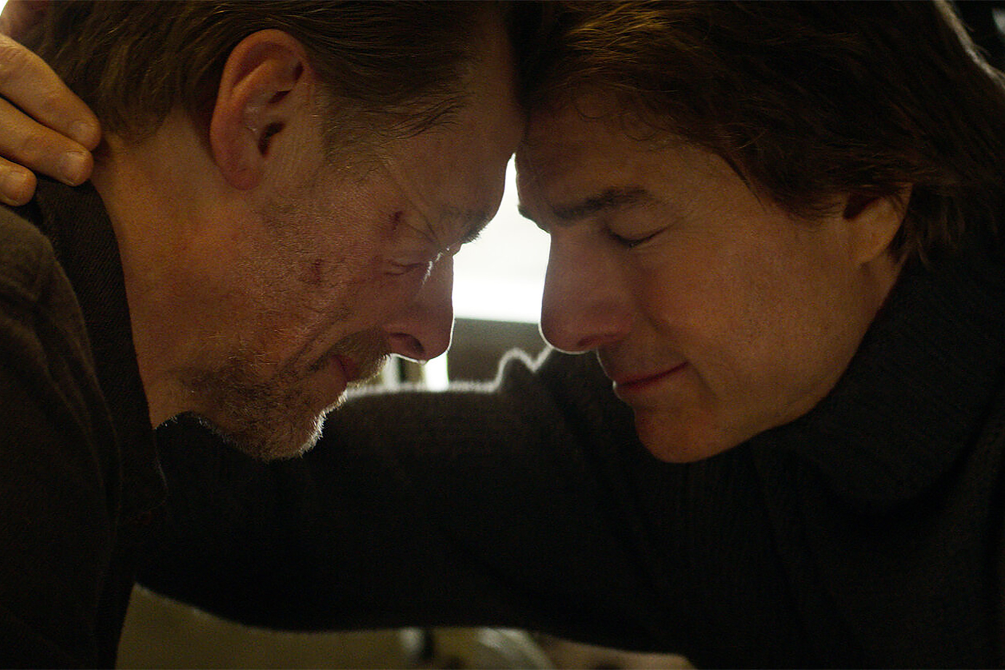 Tom Cruise dühös ránk, amiért annyit netezünk, de még egyszer hajlandó megmenteni minket 1