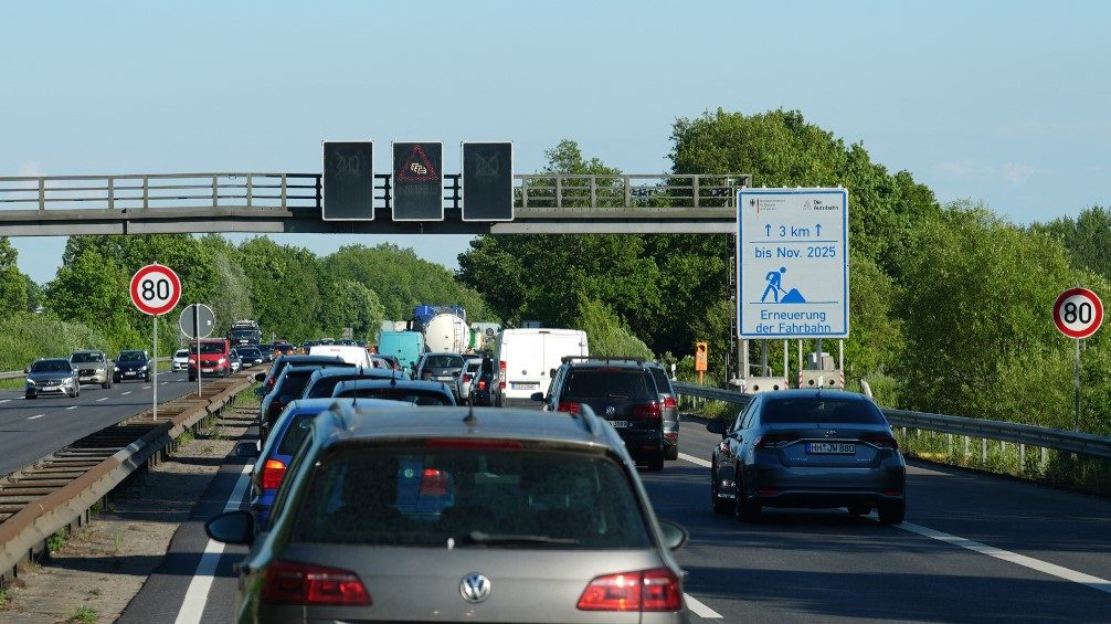 Azt jelezte a Google Maps, hogy az összes német autópályát lezárták, eluralkodott a káosz