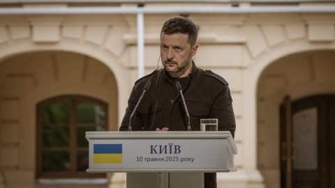 Zelenszkij személyes találkozóra várja Putyint Isztambulban