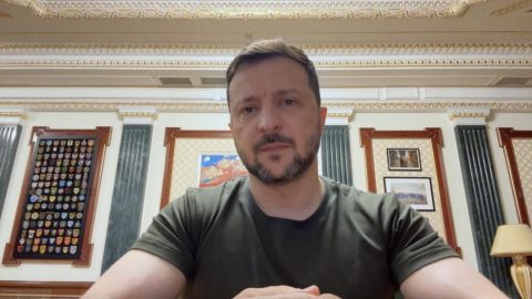 Zelenszkij telefonon beszélt XIV. Leó pápával, meghívta őt Ukrajnába