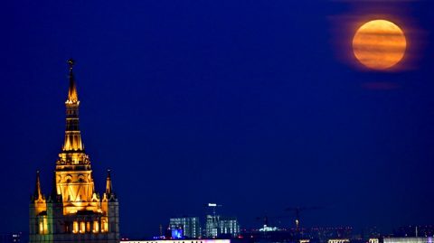 A csehek nem adják ki Oroszországnak az újságírónőt, hiába kérik
