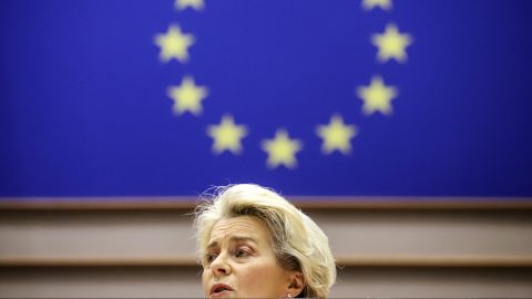 A „közélet átláthatóságáról” szóló törvényjavaslat visszavonását kéri az Európai Bizottság a kormánytól