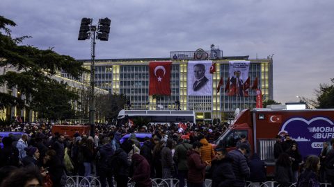 Lecsaptak az ellenzékre, harminc embert őrizetbe vettek Törökországban
