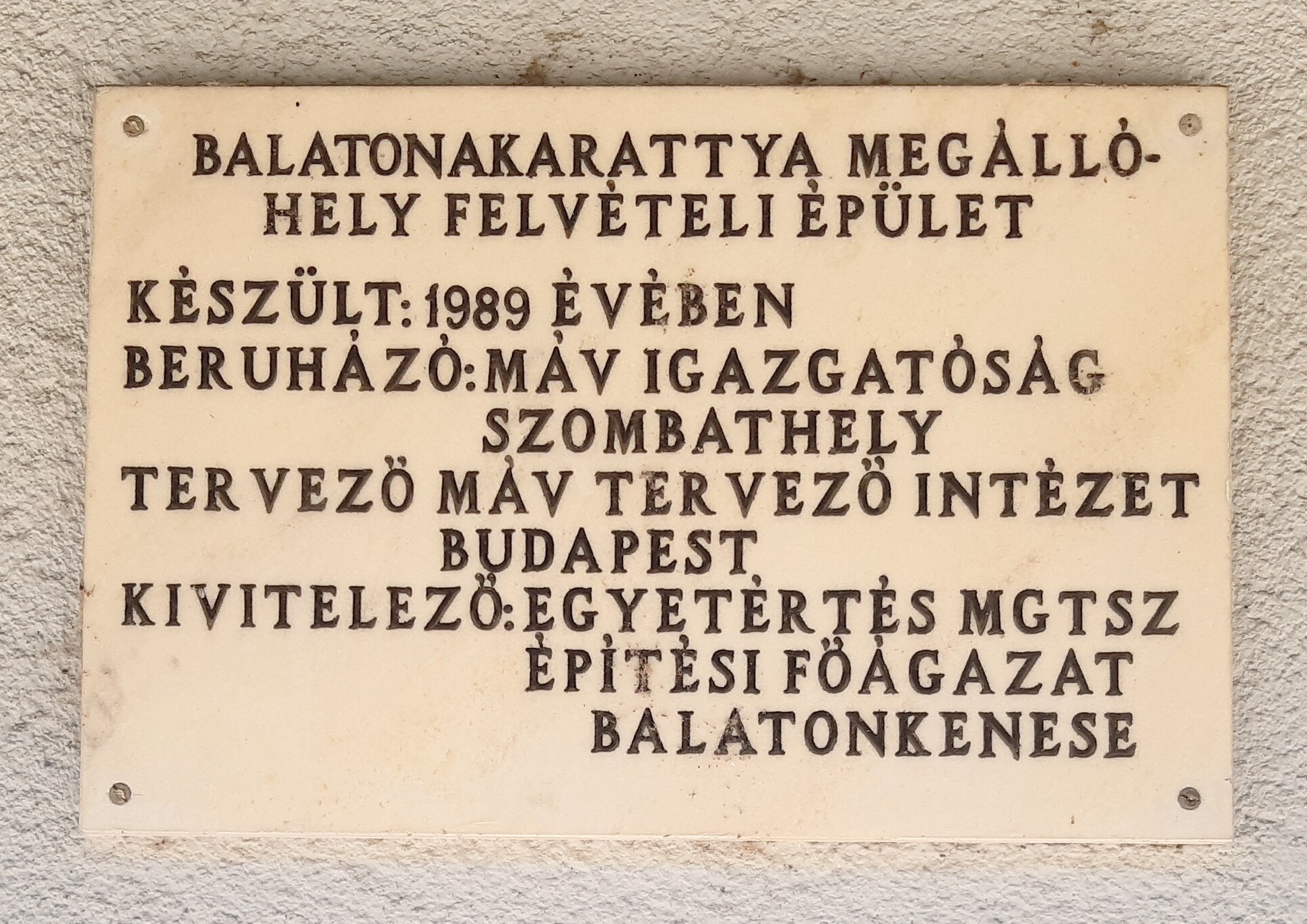 Lebonthatják Balatonakarattya kedves vasútállomását, modern utódnak adná át a helyét 2
