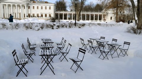 A májusi havazás áramszünetet ér Moszkvánál